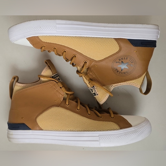 Size 10.5 - Converse Chuck Taylor All Star Ultra Mid Brown - Picture 3 of 8